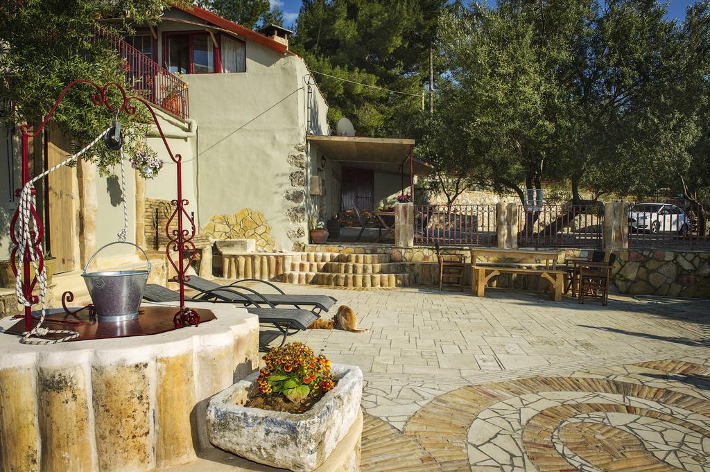 Hara'S View Villa Lassi  Exterior photo